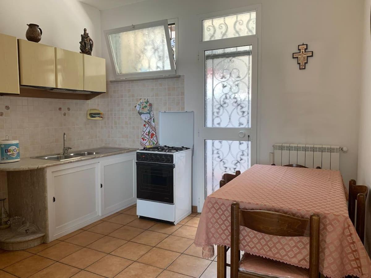 Casa Di Tommaso Apartment Sonnino Екстериор снимка