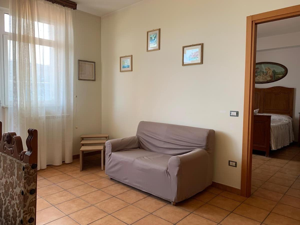 Casa Di Tommaso Apartment Sonnino Екстериор снимка